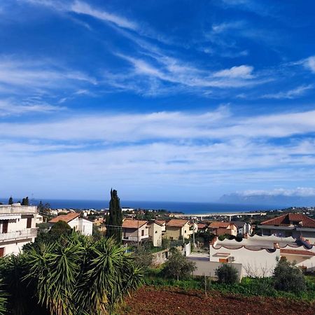 Appartamento In Villa Splendente 卡斯泰拉马莱 外观 照片
