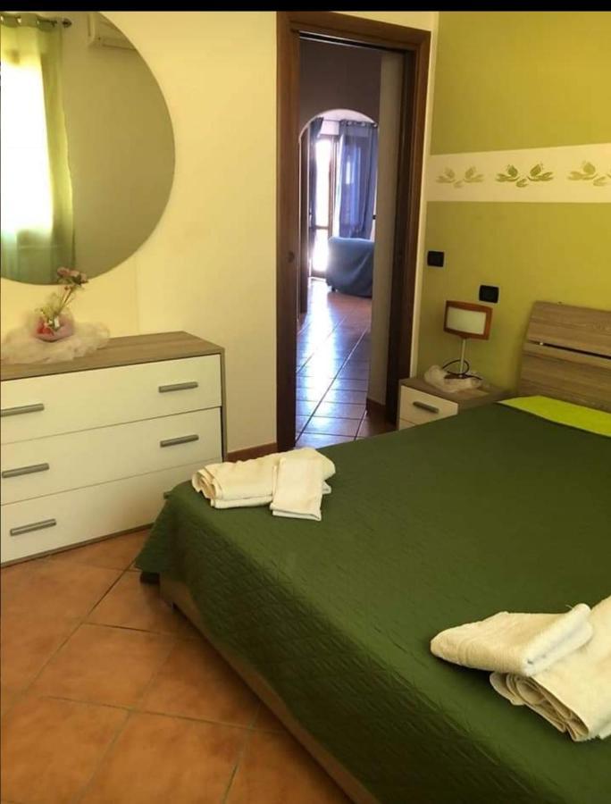 Appartamento In Villa Splendente 卡斯泰拉马莱 外观 照片