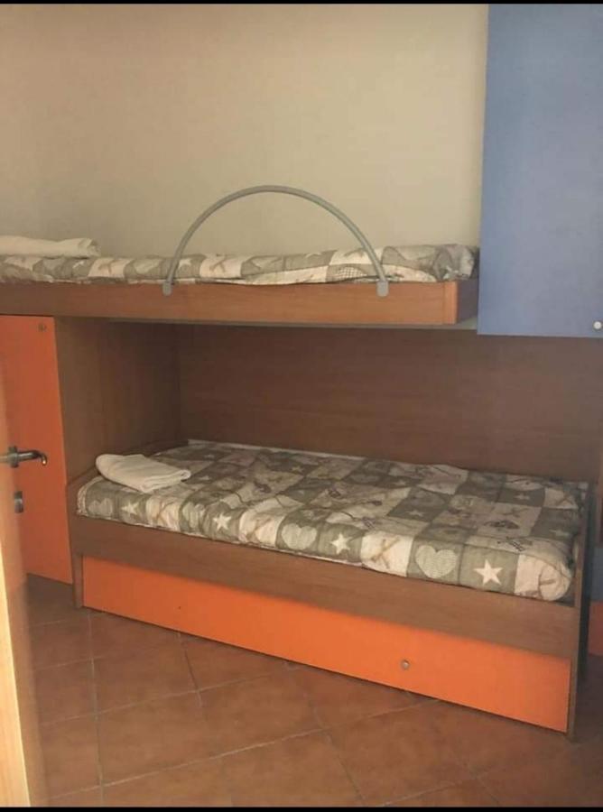 Appartamento In Villa Splendente 卡斯泰拉马莱 外观 照片
