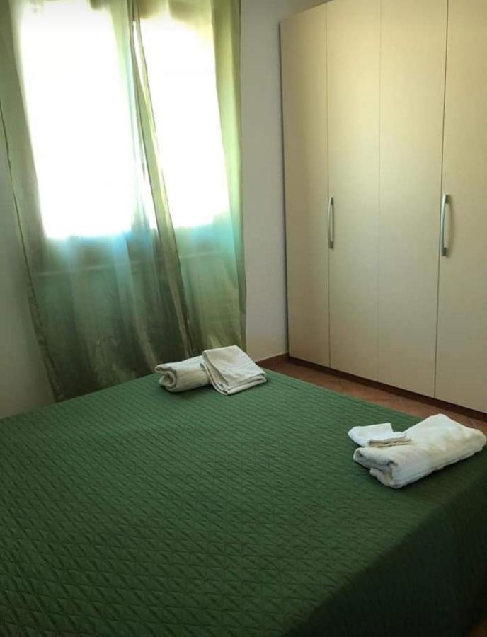 Appartamento In Villa Splendente 卡斯泰拉马莱 外观 照片