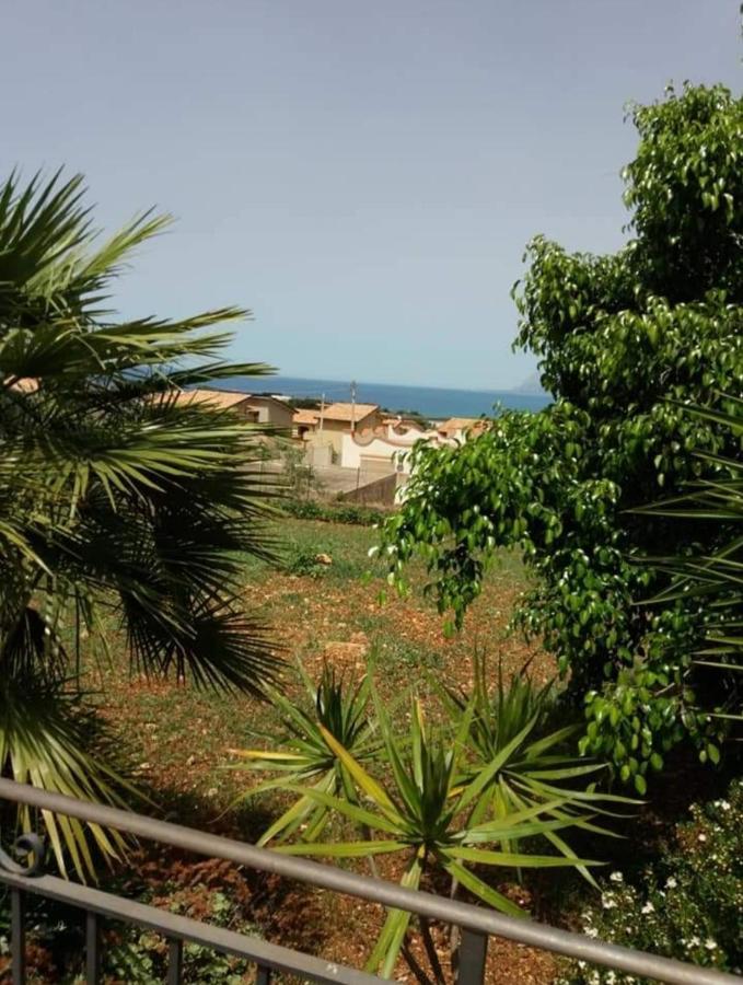 Appartamento In Villa Splendente 卡斯泰拉马莱 外观 照片